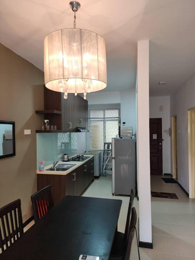 Have A Pleasant With Bayu Emas Apartment *